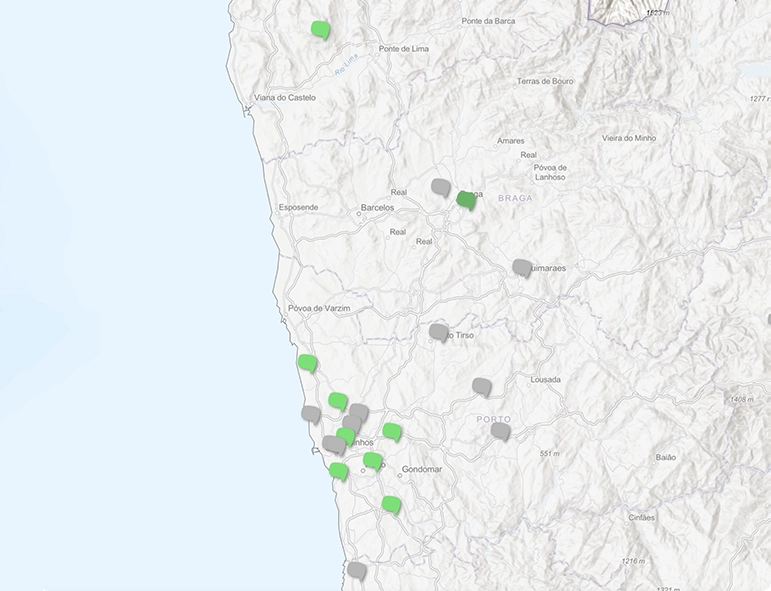 Mapa da região norte de Portugal com marcadores indicando estações de monitoramento em cidades como Porto, Braga, Guimarães e Viana do Castelo.